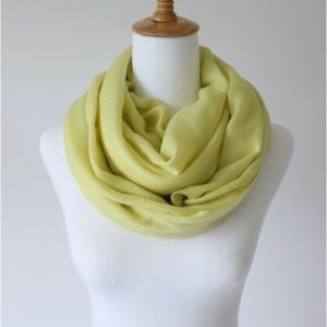 Pashmina Cashmere & Silk Scarf. Limon. Handmade in Italy.